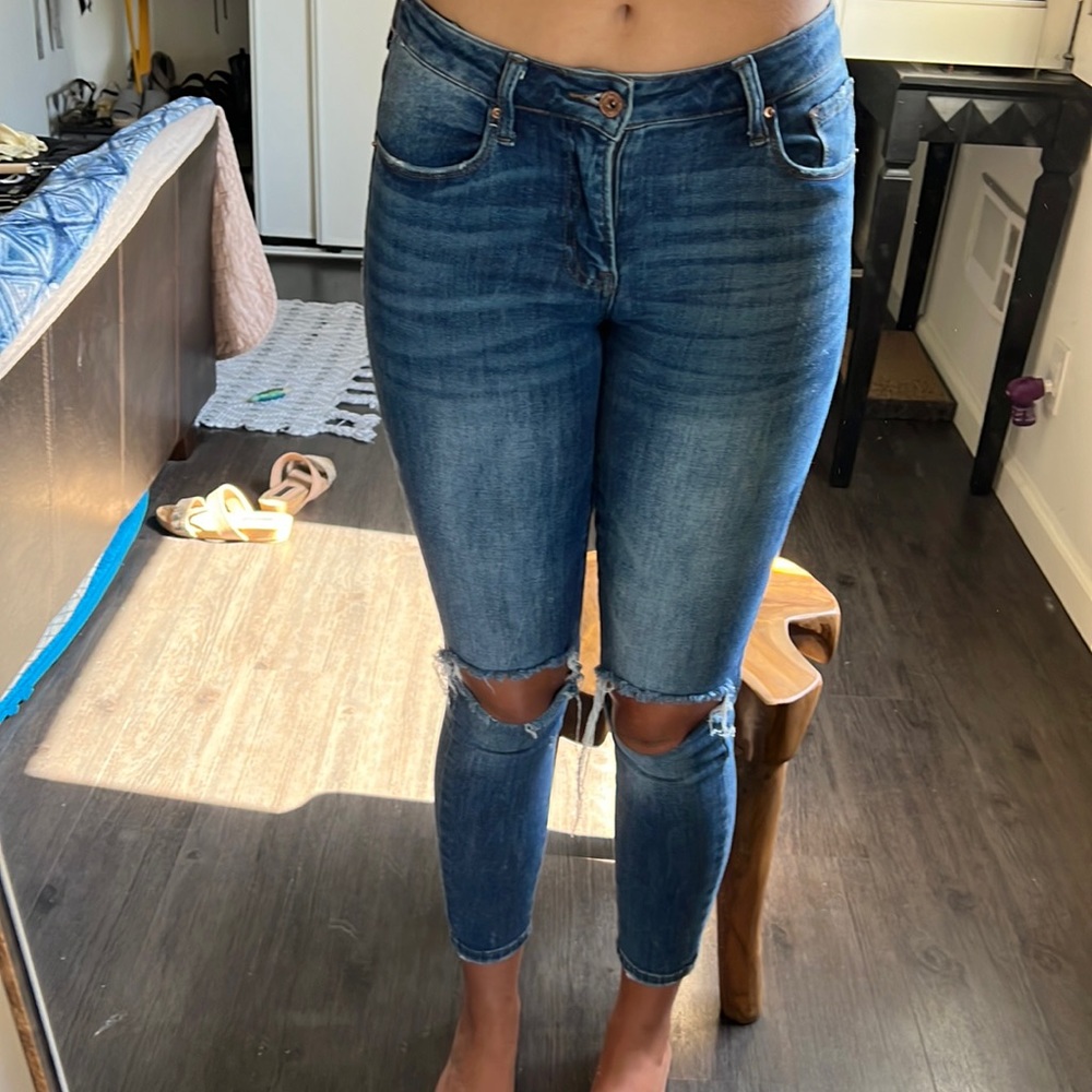 Special A ripped knee skinny Jean